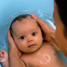 Le bain de bébé