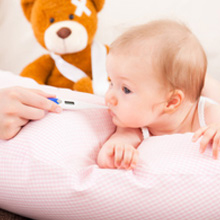 Que faire si mon bébé a un rhume, une colique ou une fièvre ? - allobébé